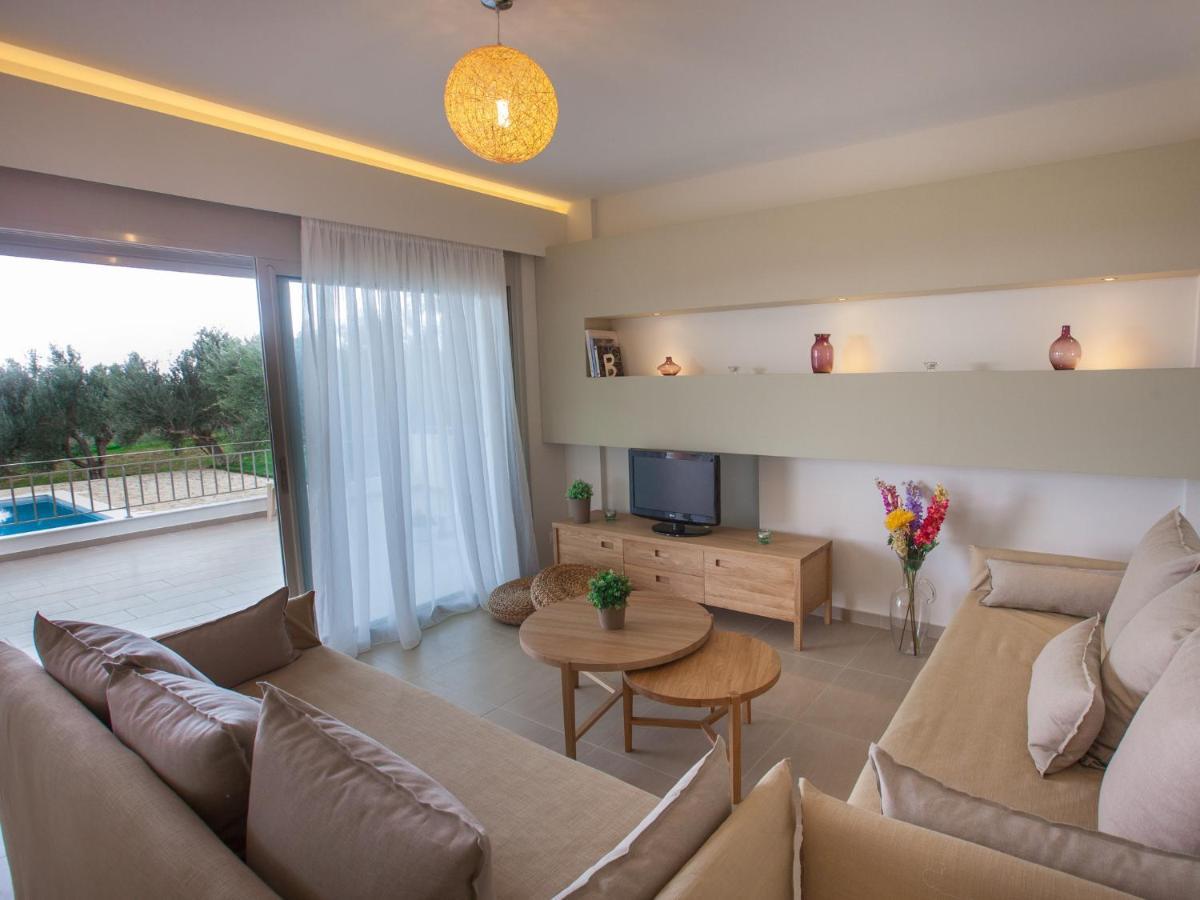 Abelia Luxurious Villas Finikounta Bilik gambar