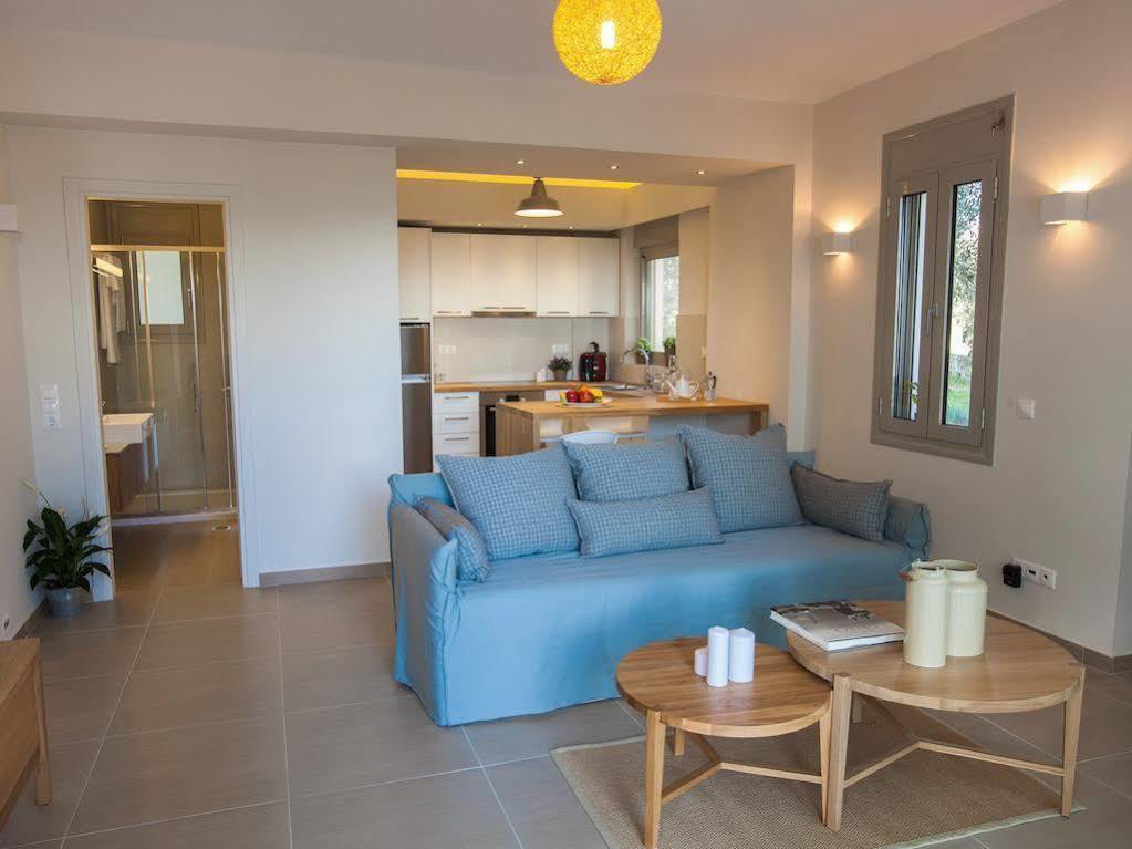 Abelia Luxurious Villas Finikounta Luaran gambar