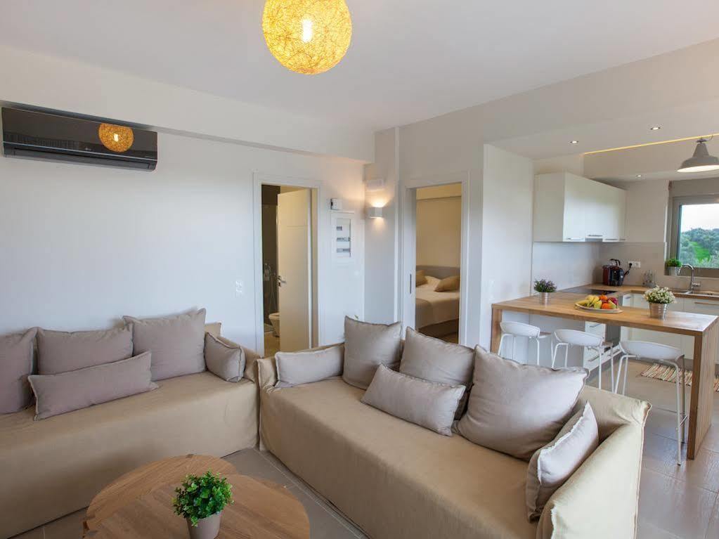 Abelia Luxurious Villas Finikounta Luaran gambar