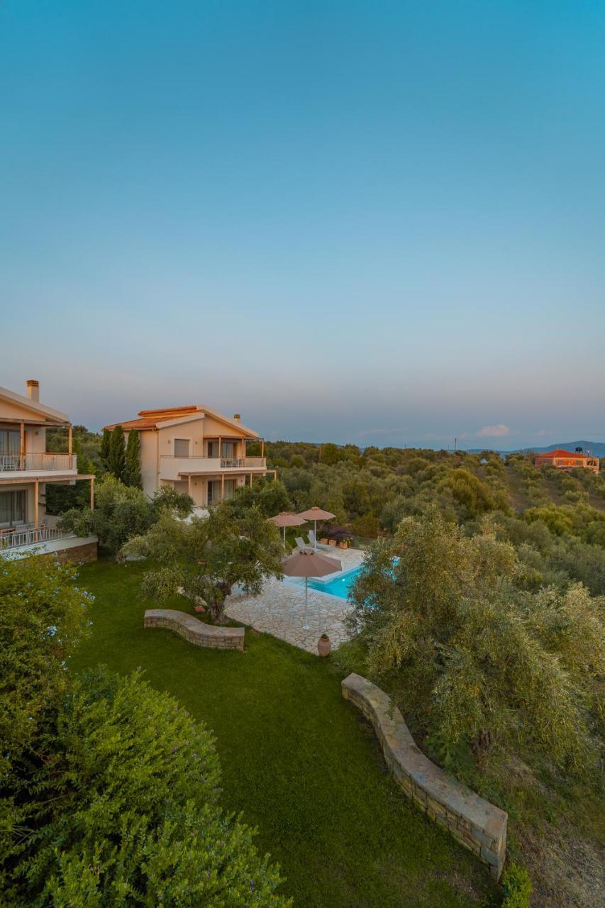 Abelia Luxurious Villas Finikounta Luaran gambar